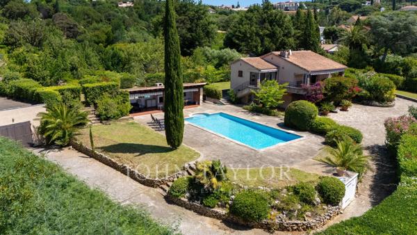 La Croix-Valmer – Charme provençal et calme absolu à pied du centre