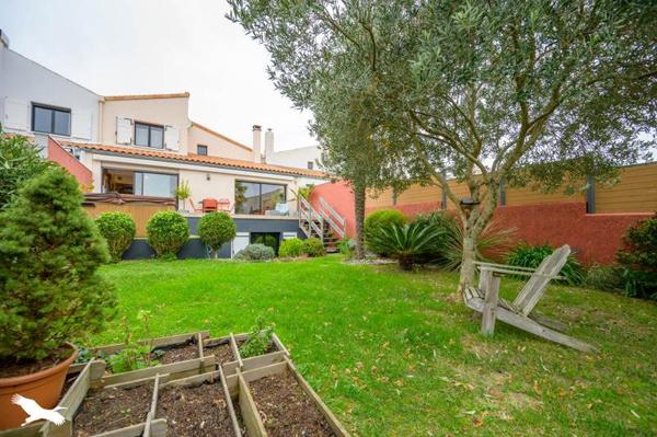 Maison à vendre |  Lagord |  5 pièces | 165 m²