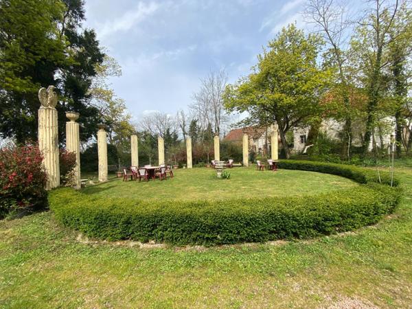 Belle propriété dans un environnement verdoyant