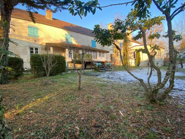 Belle propriété dans un environnement verdoyant