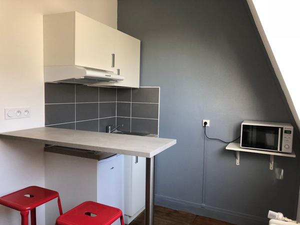 STUDIO MEUBLE POITIERS - 1 pièce(s) - 13.26 m2