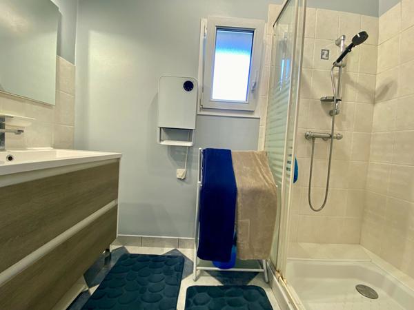 Maison située à Dinan possibilité 5 chambres et terrain de 1200m²