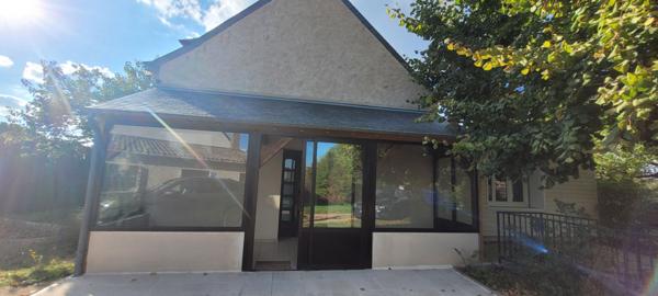 Ensemble immobilier à Saint-Avertin : Maison, dépendances et terrain à bâtir