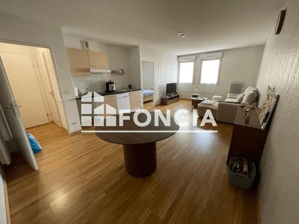 Location Appartement 2 pièces 46 m² - 100 AV. JEAN BRU Agen 47000