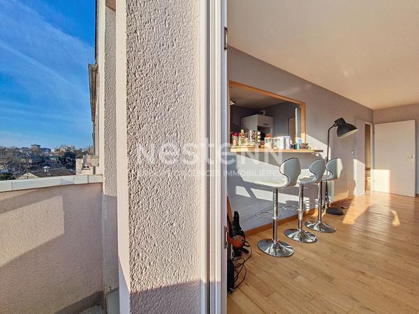 ORLEANS JARDIN DES PLANTES - DERNIER ETAGE AVEC 2 BALCONS - ASCENSEUR - 4 CHAMBRES - 2 PARKINGS