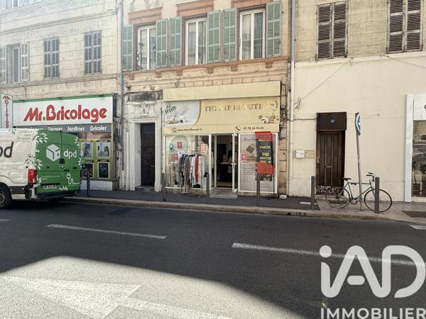Droit au bail à vendre 75 m² Marseille 6