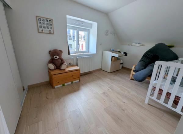Maison en pierres rénovée (2022) 4 pièces – Terrain de 3 700 m² – Louvigné-du-Désert