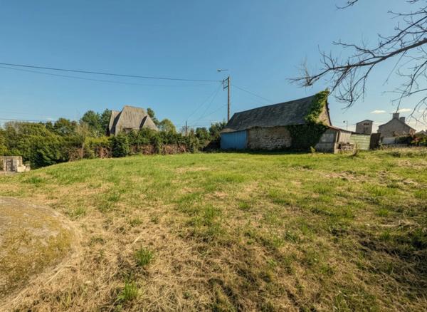 Maison en pierres rénovée (2022) 4 pièces – Terrain de 3 700 m² – Louvigné-du-Désert