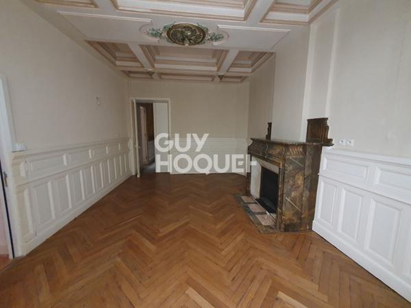 A vendre à PERPIGNAN (66000) Place de la République - Immeuble R+5