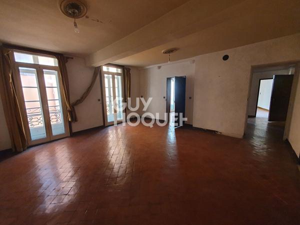A vendre à PERPIGNAN (66000) Place de la République - Immeuble R+5