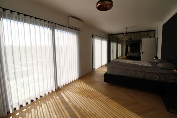 PROPRIÉTÉ DE STANDING A SAINT GERVAIS LA FORET 11 pièces 330 m2