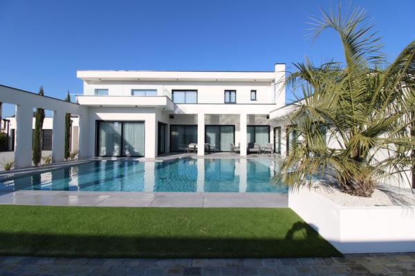 PROPRIÉTÉ DE STANDING A SAINT GERVAIS LA FORET 11 pièces 330 m2