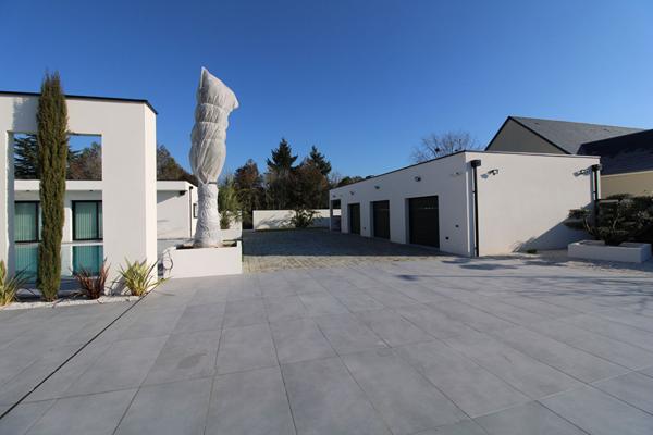 PROPRIÉTÉ DE STANDING A SAINT GERVAIS LA FORET 11 pièces 330 m2