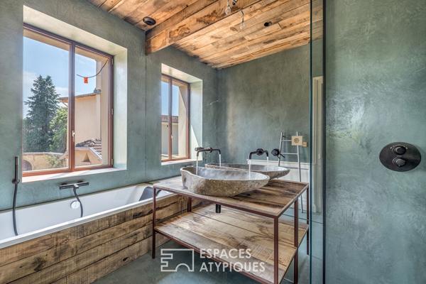 Ancienne dépendance avec extension contemporaine