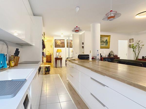 ASNIERES SUR SEINE - ECO QUARTIER/ GRESILLONS. F4 AVEC BALCON TERRASSE ET PARKING