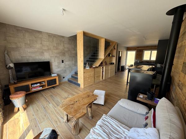 Égat (66120) Magnifique chalet de 75m2 habitable avec grand garage
