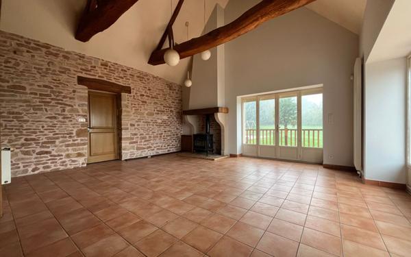 Maison à louer    5 pièces •  Charbonnières