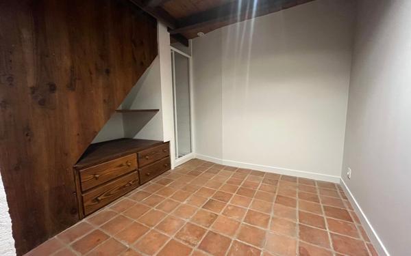 Maison à louer    5 pièces •  Charbonnières