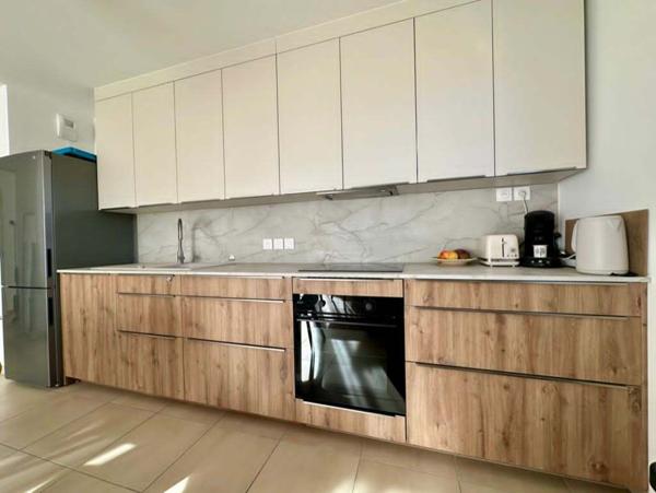 APPART T4 TERRASSE PLEIN SUD