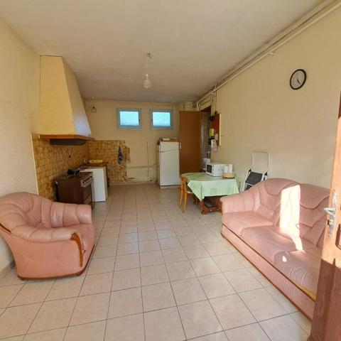 A VENDRE LAVELANET MAISON INDEPENDANTE 4 CHAMBRES / JARDIN / GARAGE