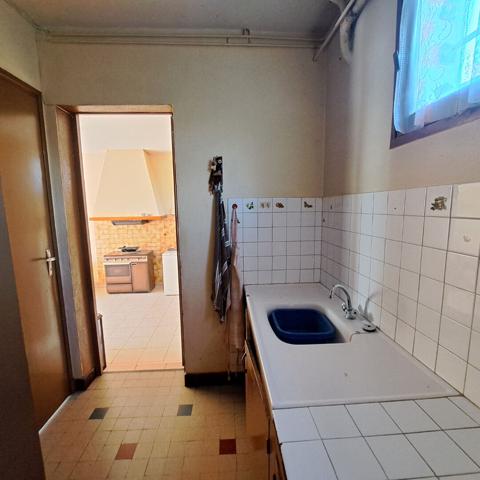 A VENDRE LAVELANET MAISON INDEPENDANTE 4 CHAMBRES / JARDIN / GARAGE