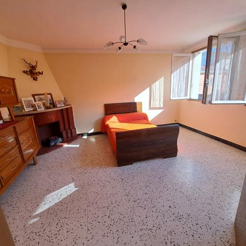 A VENDRE LAVELANET MAISON INDEPENDANTE 4 CHAMBRES / JARDIN / GARAGE