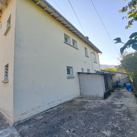 A VENDRE LAVELANET MAISON INDEPENDANTE 4 CHAMBRES / JARDIN / GARAGE