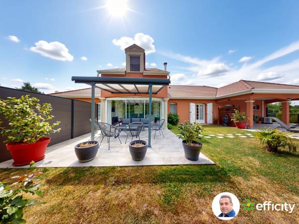 Maison
         7 pièces
        - 186 m² Exclusivité 349 000 € *
