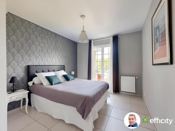 Maison
         7 pièces
        - 186 m² Exclusivité 349 000 € *