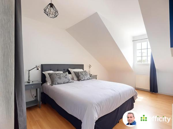 Maison
         7 pièces
        - 186 m² Exclusivité 349 000 € *