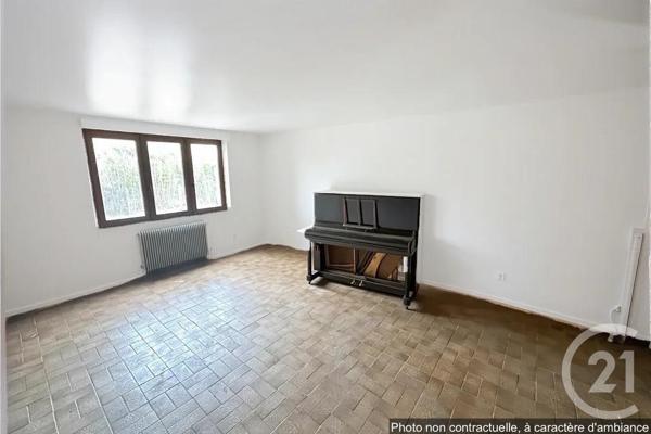 Maison à vendre  4 pièces - 101,70 m2 ST MAURICE DE GOURDANS - 01