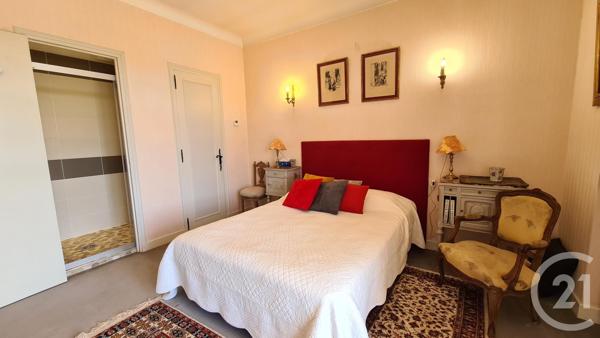 Maison à vendre  8 pièces - 260 m 2   SARLAT LA CANEDA  - 24
