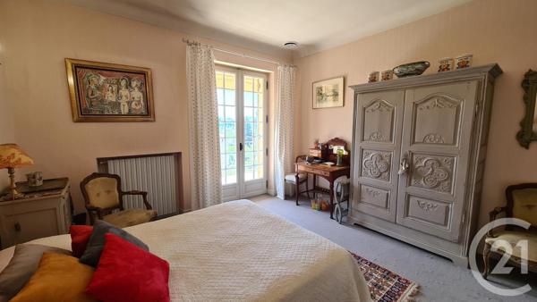 Maison à vendre  8 pièces - 260 m 2   SARLAT LA CANEDA  - 24
