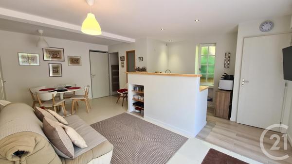Maison à vendre  8 pièces - 260 m 2   SARLAT LA CANEDA  - 24