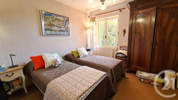 Maison à vendre  8 pièces - 260 m 2   SARLAT LA CANEDA  - 24