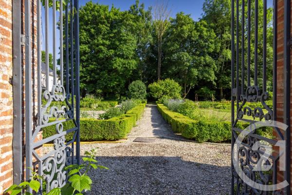 Maison à vendre  15 pièces - 350 m2 ST PARRES AUX TERTRES - 10