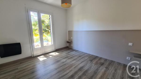 Maison à vendre  10 pièces - 264,30 m 2   SARLAT LA CANEDA  - 24