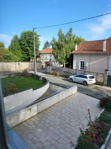 Grand Studio meublé - Marly le Roi quartier Gare