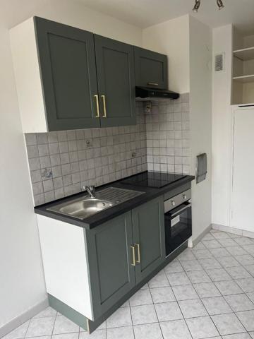 Grand Studio meublé - Marly le Roi quartier Gare