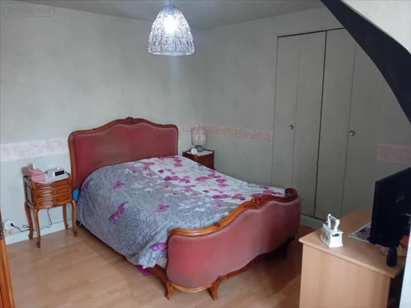 Maison rurale à vendre à Changé dans la Sarthe (72560), ref : 72012-1068747