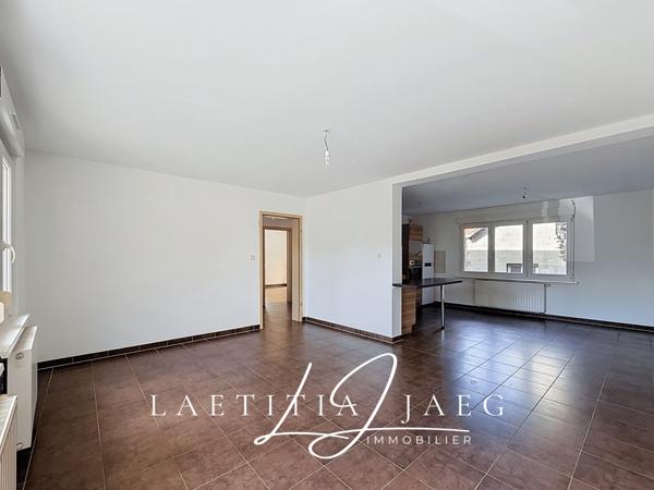 FEGERSHEIM – APPARTEMENT 3 PIÈCES – 74 M² – 2 CHAMBRES – 2 PARKINGS – 2 CAVES