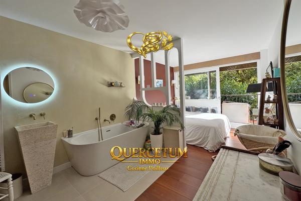 'COCOTIER FLAMBOYANT' : Appartement rénové 4 pièces 75 m² - 2 chambres - terrasse - balcon filant