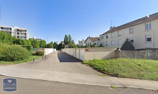 Parking à louer Fontaine-lès-Dijon (21121)
