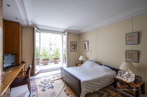 Neuilly-sur-Seine (92200) Neuilly-sur-Seine/Saint-James/Pont de Neuilly/Longchamp - Appartement élégant de réception et familial de 4 pi