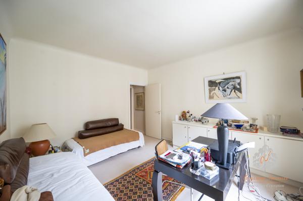Neuilly-sur-Seine (92200) Neuilly-sur-Seine/Saint-James/Pont de Neuilly/Longchamp - Appartement élégant de réception et familial de 4 pi