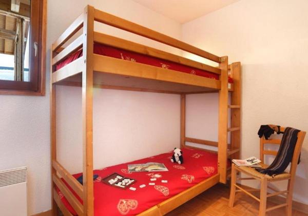 INVESTISSEMENT LOCATIF  FONTCOUVERTE-LA TOUSSUIRE  Résidence de Tourisme Les Chalets des Cîmes  5,5 % de rentabilité