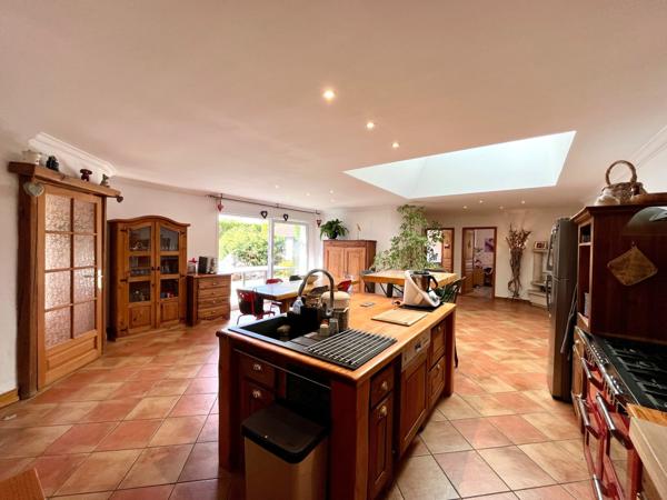 Maison 7 pièce(s) 6 chambre(s) 187 m²