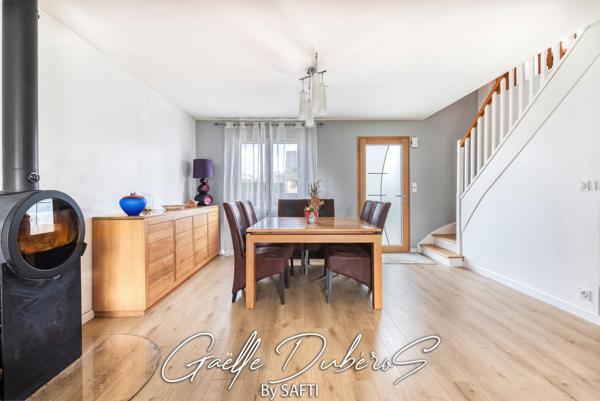 Agréable maison 4 chambres avec garage *** Pré visite 3D disponible sur demande***