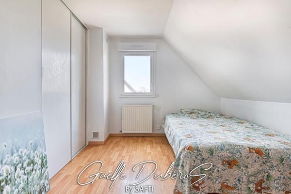 Agréable maison 4 chambres avec garage *** Pré visite 3D disponible sur demande***