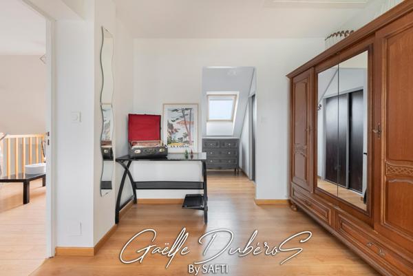 Agréable maison 4 chambres avec garage *** Pré visite 3D disponible sur demande***